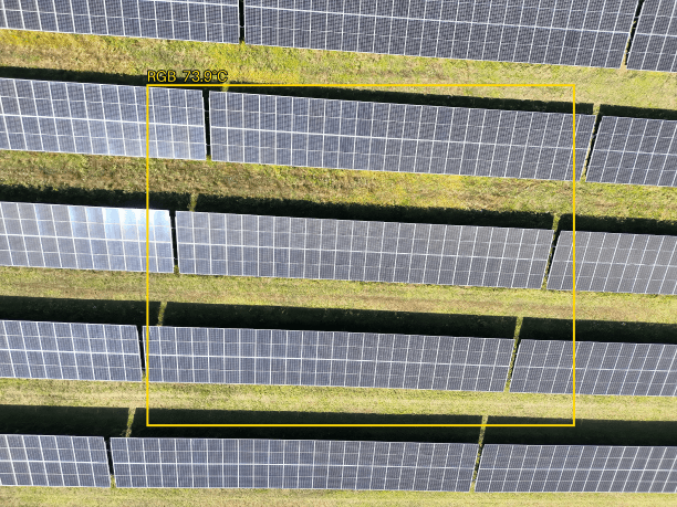 Vista de STR Maps para explorar y localizar hallazgos en una instalación solar
